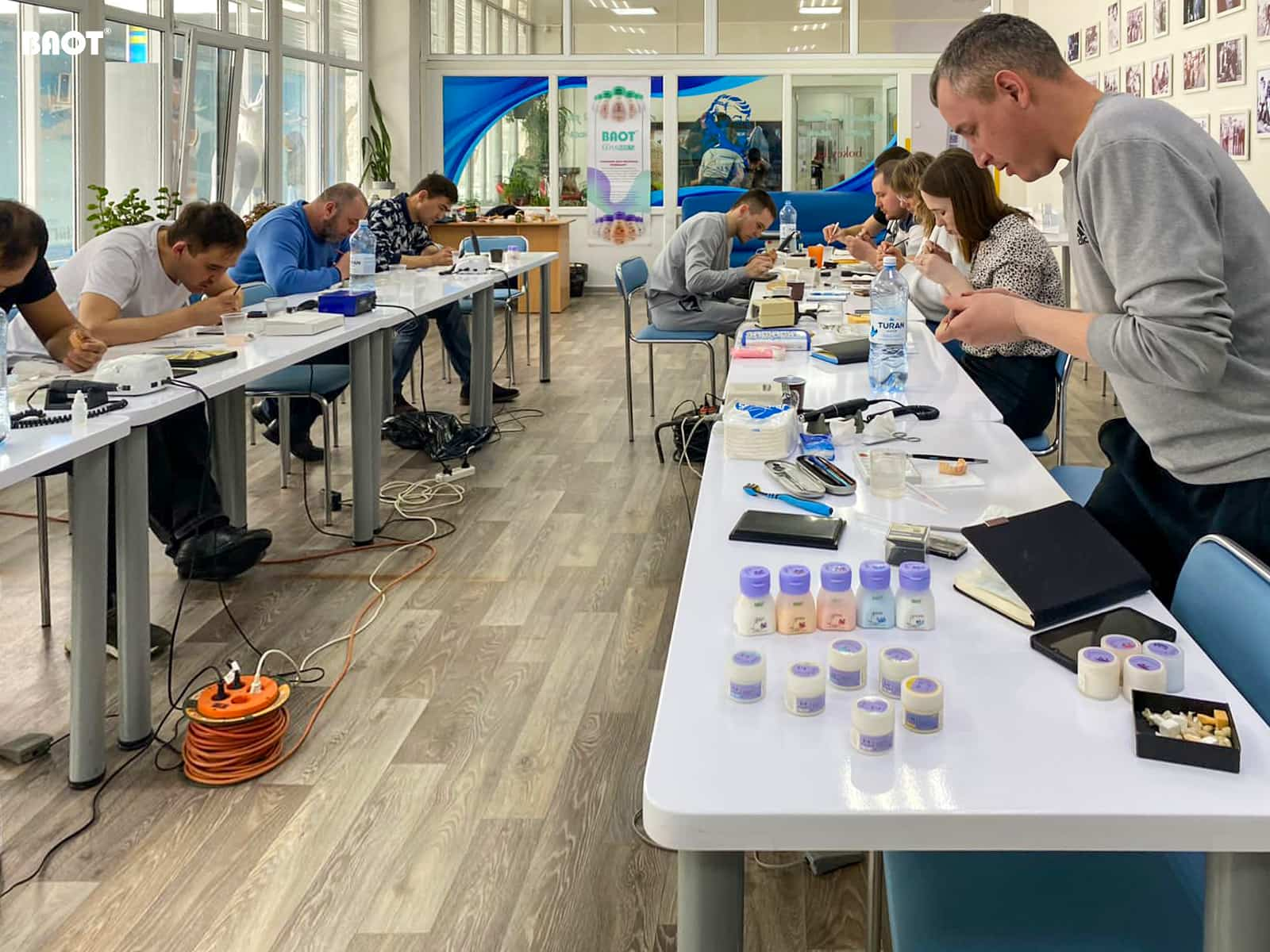 curs practic de ceramică dentară